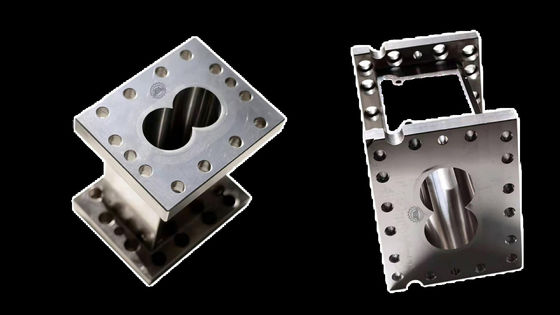 Qualität  Barrels for Ze62 Berstorff Twin Screw Extruder with Hip Alloy Steel Inner usine