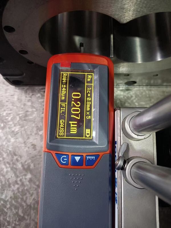 Hochpolierte Endextrusionsschraubfässer Hochkorrosions-Extruderteile Verschleißbeständigkeit