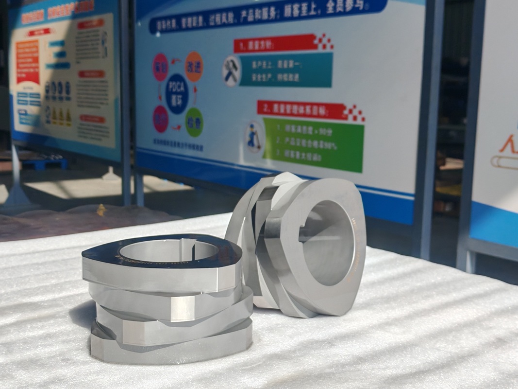 SZK 250 Doppelschneckenextruder Schneckenelemente mit ISO 9001 Zertifizierung und kundenspezifischen Optionen