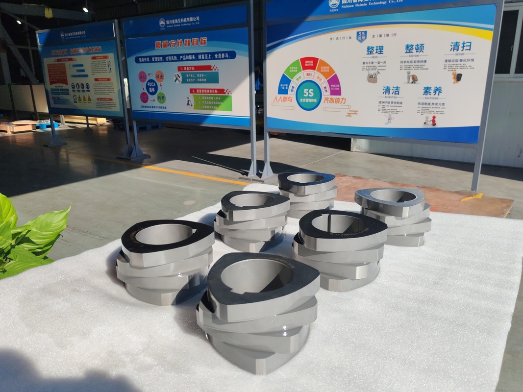 SZK 250 Doppelschneckenextruder Schneckenelemente mit ISO 9001 Zertifizierung und kundenspezifischen Optionen