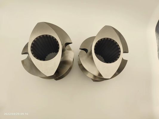 Zwillingsschrauben-Extruder-Schrauben W6Mo5Cr4V2 / 38CrMoAla / HIP für WP und STS-Maschine