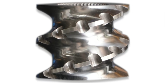 Nitrierter Schneckenzylinder für Doppelschneckenextruder